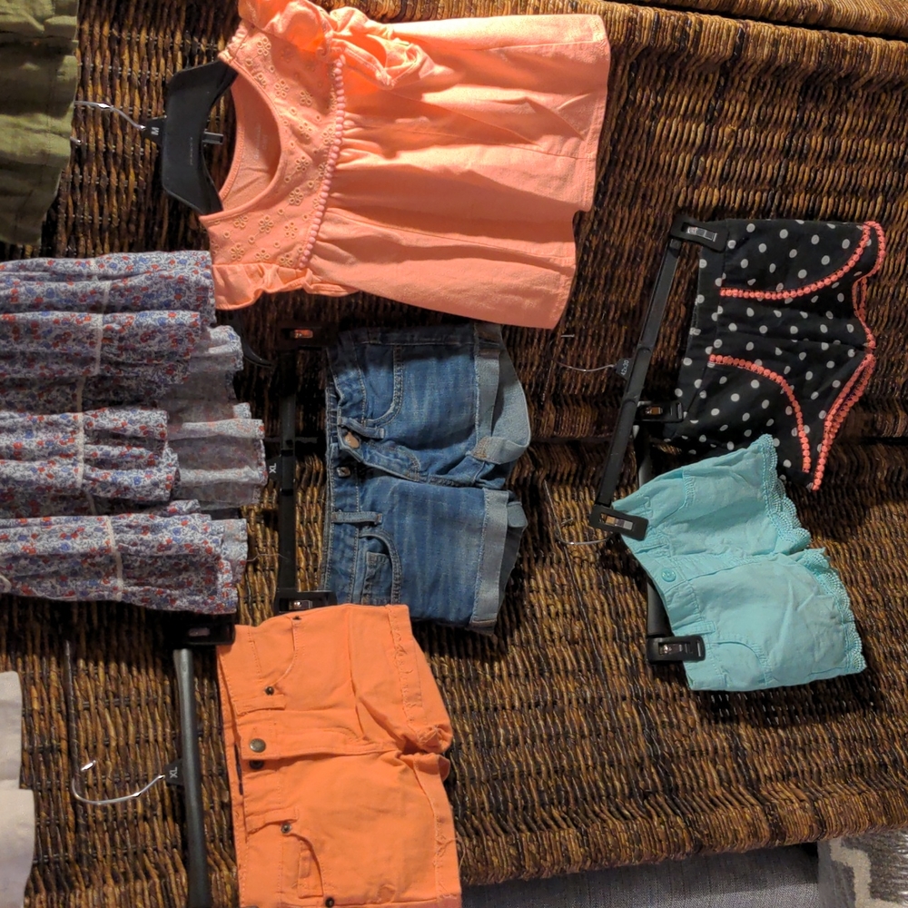 4T bundle 8items - Picture 2 of 8